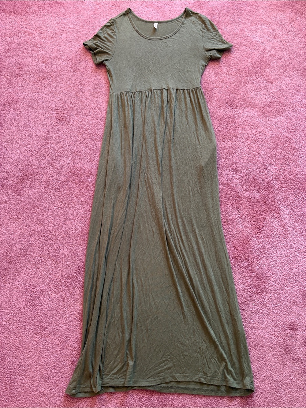 Women’s Olive Green Short-Sleeve Scoop Neck Maxi Dress - Picture 1 of 10